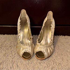 BCBG Max Azia Heels size 7